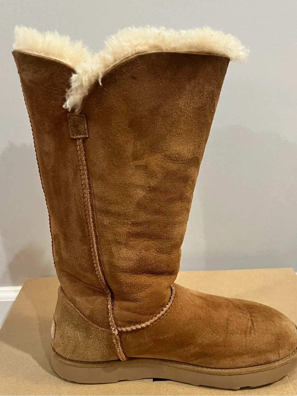 UGG Classic Cuff Tall Women’s 7.5 Chestnut Suede Shearling Tall Boots